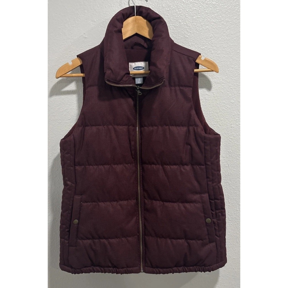 Old Navy Women's Maroon Puffer Vest Fleece Lined With Pockets Size Small
